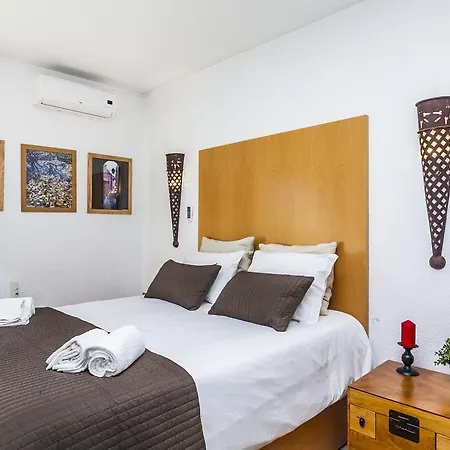 Gomes Freire With Balcony