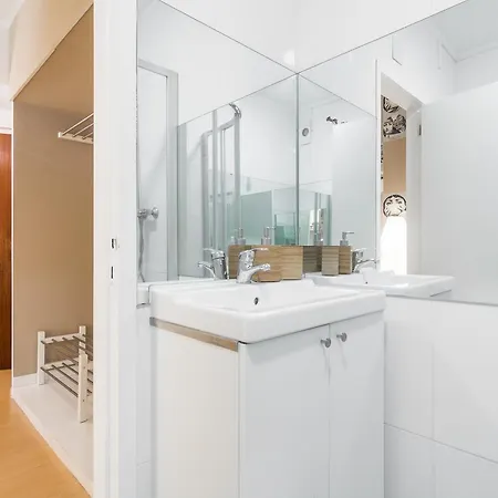 Gomes Freire With Balcony Κασκαΐς