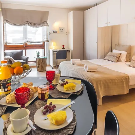 Gomes Freire With Balcony