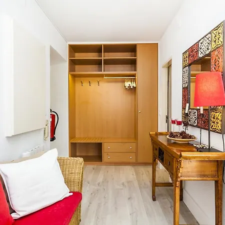 Daire Gomes Freire With Balcony