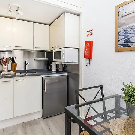 Daire Gomes Freire With Balcony *