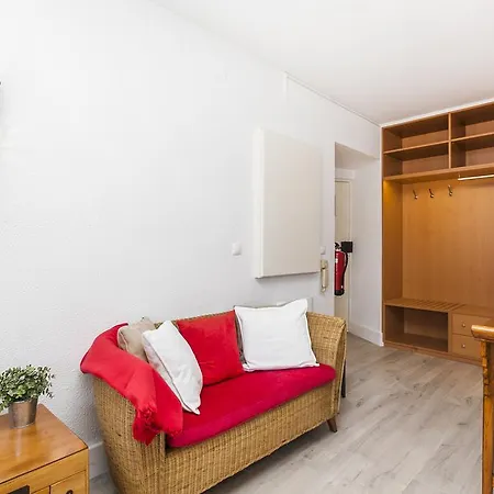 Apartment Gomes Freire With Balcony Cascais