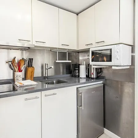 Gomes Freire With Balcony *