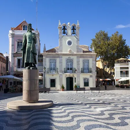 Gomes Freire With Balcony Daire Cascais