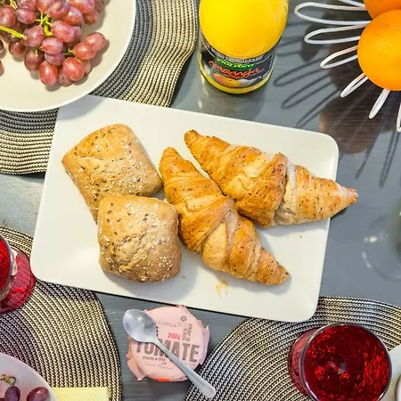 Gomes Freire With Balcony