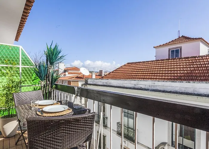 Gomes Freire With Balcony