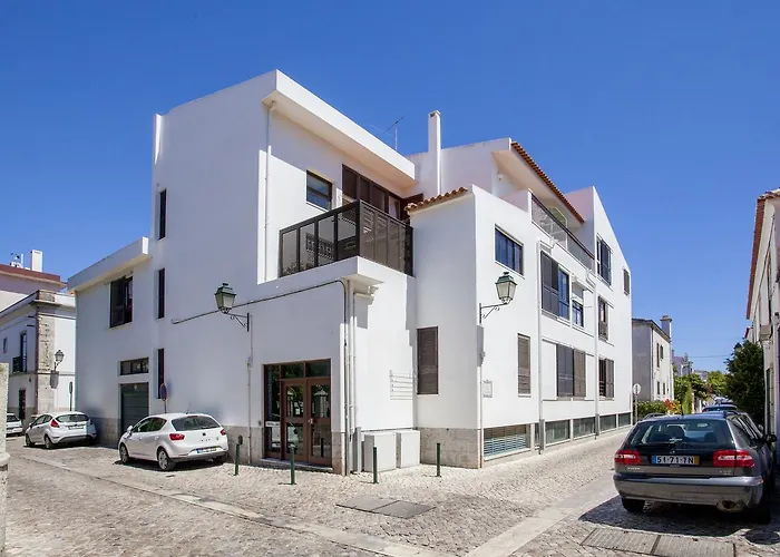 Gomes Freire With Balcony Διαμέρισμα *