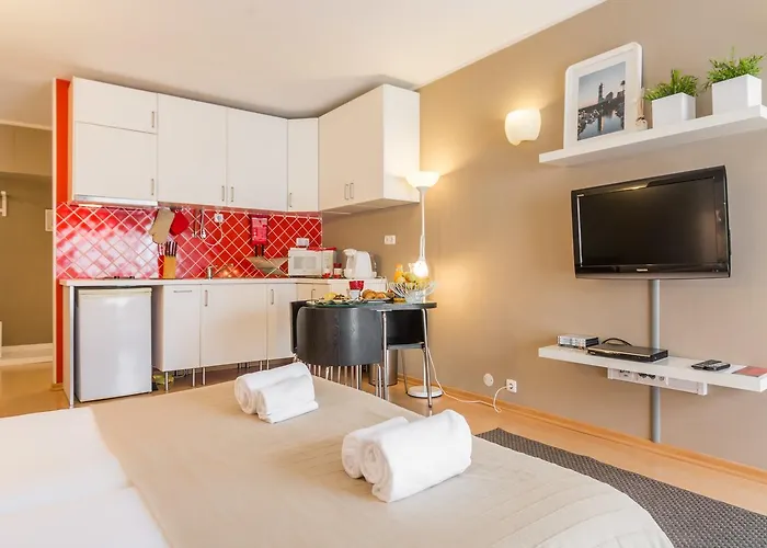 Gomes Freire With Balcony Apartament *